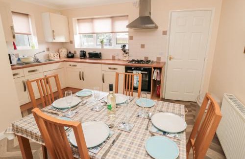 Flamborough Casa | Gough Bank