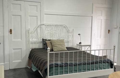Goulburn Apartamento | Goulburn CBD Bedsit Apartment