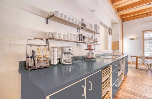 Government Camp Cabina | Government Camp Lodge with Hot Tub and Room for the Whole Family!