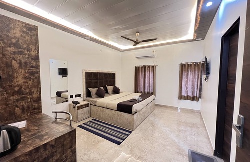 Pink City Hotel | Govindam Royal Stay
