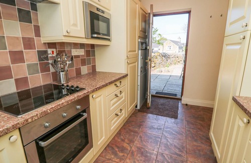 Falstone Cabaña | GOWANLEA, pet friendly, character holiday cottage in Bellingham