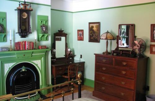 Downtown St. John's Cama Y Desayuno | Gower Manor Historic Bed & Breakfast