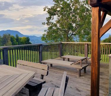 Hrastnik Casa | Gozdarjeva koča nad Rimskimi Toplicami