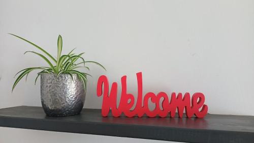Marsalforn Apartamento | Gozo, Cosy maisonette, own entrance at street level
