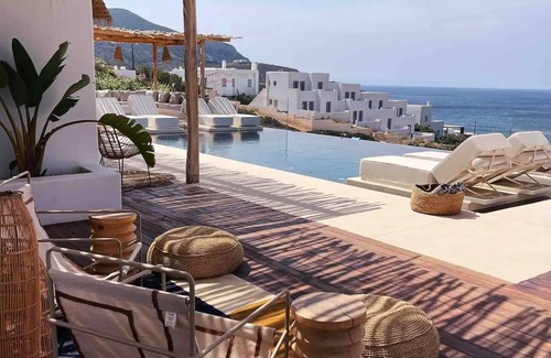 Antiparos Casa | Antiparos Cycladic Luxury Villa "Lev" - 300m from beach - Concierge + staff of 2
