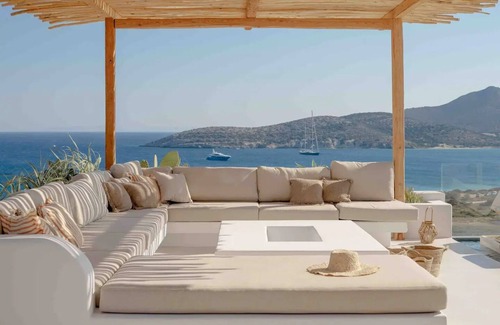 Antiparos Casa | Antiparos Cycladic Luxury Villa "Lev" - 300m from beach - Concierge + staff of 2