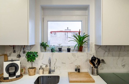 Alfama Apartamento | Graça Gem: T1 Oasis with Amazing Terrace