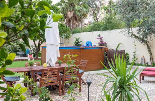 Alfama Apartamento | Graça Palace with Private Pool Garden