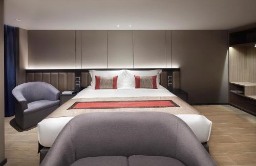 Nana Hotel | Grace At Five by Grace Hotel Bangkok