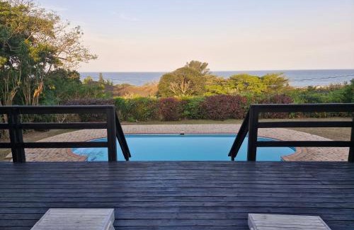 Port Edward Casa | Grace Avenue Townhouse & Studio