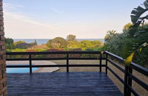 Port Edward Casa | Grace Avenue Townhouse & Studio