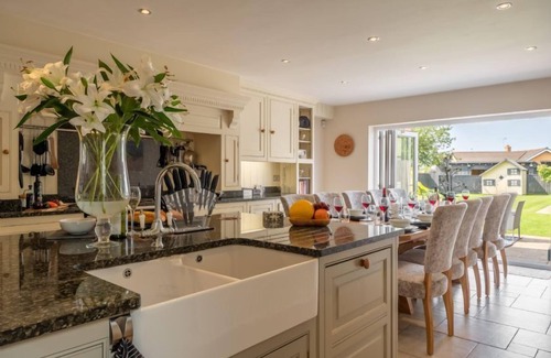 Heacham Cabaña | Grace Cottage, Heacham, Norfolk