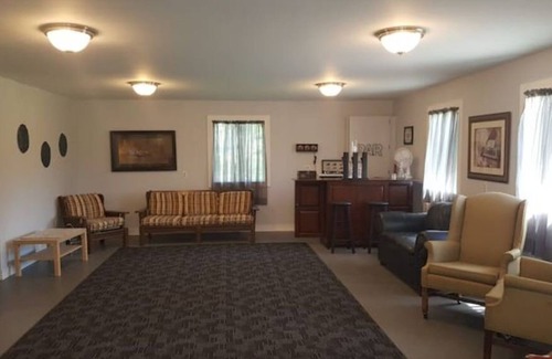Queens County Cabaña | Grace Land on PEI, quiet, private, clean, large 1 bedroom cottage