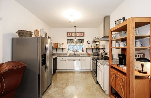 Benton Cabaña | Grace Point Cottage