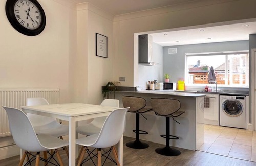 Ely Casa | Casa-Baño Privado-Moderno-Grace's Place in Ely