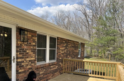 Crossville Casa | Graceful renovated home with pond near golf and town