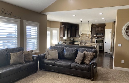 South Jordan Casa | Gracie May Resort house