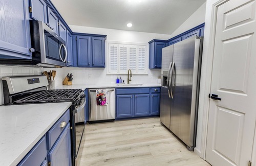 Cedar Park Casa | Gracie's Getaway-Newly Renovated with Pool Access!