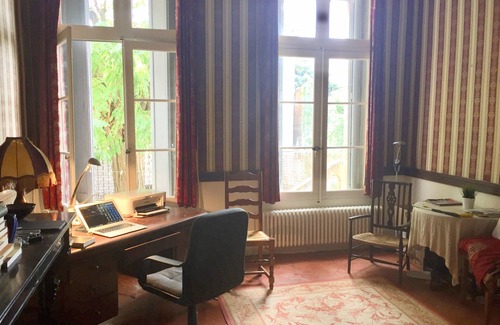 Cruzy Casa | Casa Clemente grande en el pueblo histórico Languedoc