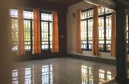 Shillong Cabina | Gracious Lodge