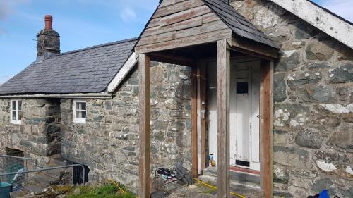 Bronaber Casa | Grade II Lodge House 2 Bedroom