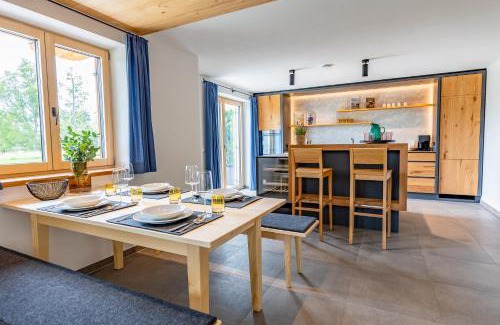 Chieming Apartamento | Graf Chiemo Suites - direkt am Chiemsee mit separatem Seezugang