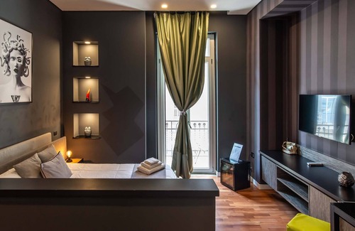Chiaia Casa | Gram Suites