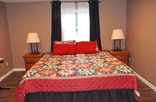 Cresco Casa | Apt 1 Granero "moderno pero rural" Apto en 10 acres cerca de las atracciones