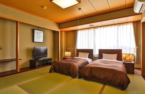 Tsubaki Onsen Hotel | Grampus Sea