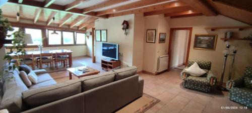 Bellver de Cerdanya Apartamento | Gran apartamento en Bellver ideal familias
