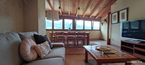 Bellver de Cerdanya Apartamento | Gran apartamento en Bellver ideal familias