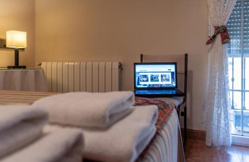 Segovia Apartamento | Gran apartamento CON JARDIN a 55 min de Madrid wifi free aparca en la puerta