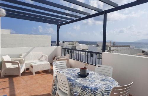 Caleta de Caballo Apartamento | Gran terraza con muy bonitas vistas