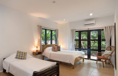Boljoon Cama Y Desayuno | Granada Beach Resort - Adults Only