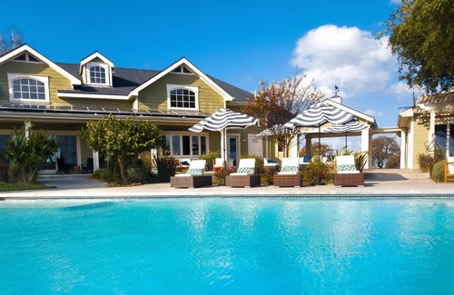 Paso Robles Casa | Granada by AvantStay - Secluded Estate w Vineyard Views Pool