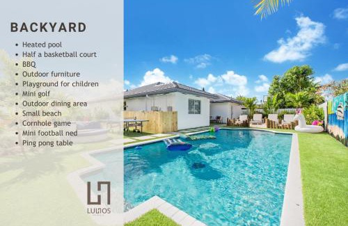 Richmond West Casa | Grand 6BR Escape Resort Pool, Beach & Mini Golf L09