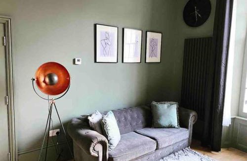 Barbican Apartamento | Grand Apartment on HOE/BARBICAN Allocated PARKING!