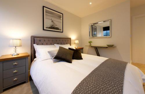 London Borough of Hounslow Apartamento | Grand Apartments Kew Gardens