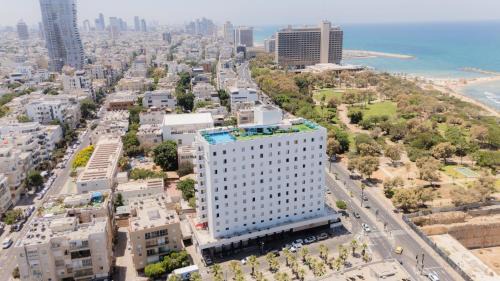 Old North Hotel | Grand Beach Hotel