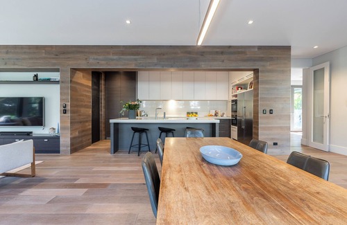 Swanbourne Villa | Grand Beachside Retreat in secluded location with iconic restaurant on doorstep.