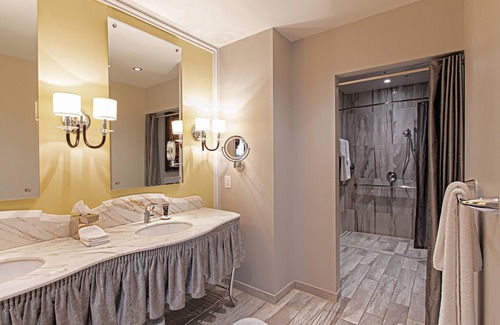Charleston Historic District Hotel | Grand Bohemian Charleston, Autograph Collection