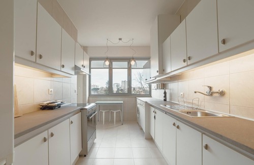 Lordelo do Ouro e Massarelos Apartamento | Grand Botanic Garden Apartment by Vacationy