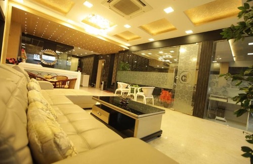 Periamet Hotel | Grand Cascade