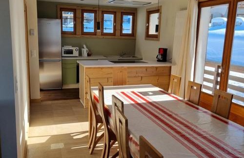 Crest-Voland Chalet De Esquí | Grand chalet 11 pers, 4 chambres, Sud, proche ski - FR-1-733-72