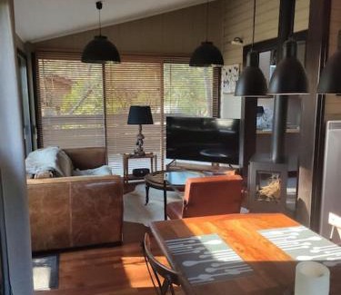 Lacanau-Ocean Chalet De Esquí | Grand Chalet 90m2 à 5mt de l’Océan avec jacuzzi