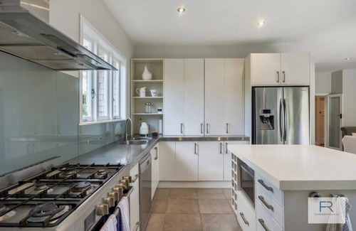 Auckland Casa | Grand Character Villa in Meadowbank
