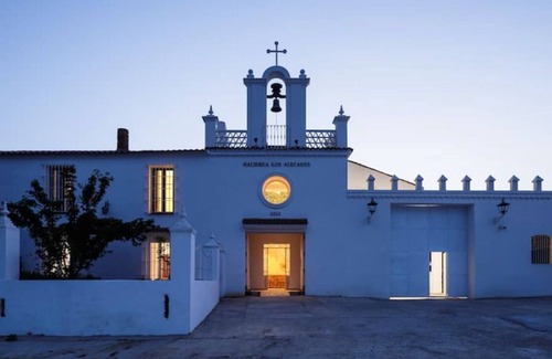 Monesterio Casa | Alójate en la naturaleza, dentro de en un gran cortijo con servicios boutique