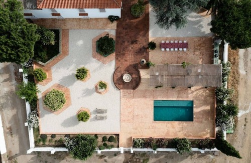 Monesterio Casa | Alójate en la naturaleza, dentro de en un gran cortijo con servicios boutique