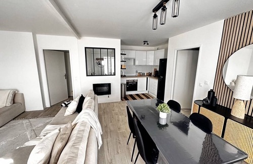 Le Bourget Apartamento | Grand F2 Dernier Etage Belle vue en Residence Privée