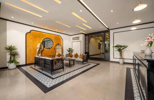 Hue City Centre Hotel | Grand Fusion Point Hotel